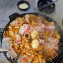 뚜벅이웰빙삼겹 | 기장 정관 쭈꾸미 삼겹 웰빙쭈꾸미 맛집 치즈날치볶음밥은 필수