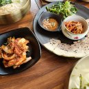 뜰안에 칼국수 이미지