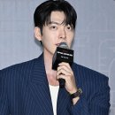 까사폴라리스 | 영화 무도실무관 넷플릭스 1위 김우빈 착용 르메르 차이니즈 로퍼 신발 예거 르쿨트르 시계