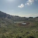 꺼멍머리 | 제주도 3박 4일 여행 - 1일차:제주엔젤렌트카/우진해장국/픽업카페소금빵/가챠샵/호텔샌드/금오름/꺼멍집