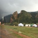 황소 카 정비 | 키르기스스탄 캐니언 카라콜 제티오구스의 붉은 사암 협곡