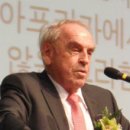 몰트만 박사 “메가시티의 교회, 친절한 공동체 돼야” 이미지