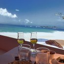 언더 더 코너 이미지