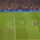 [갈라타사라이 vs 바르셀로나] VAR 판독 결과 이을마즈 추가골은 골 취소.gif 이미지