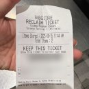 메이저타워 앞 | 토론토시내 :: 로저스센터 토론토블루제이스직관/CN타워/세인트로렌스마켓/슈거비치/캠브리지스위트...