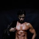 휘트니스GQ 이미지