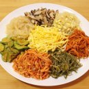 비빔밥과 덮밥 이미지