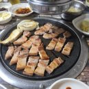 웰빙삼겹살 | 대구 비산동 웰빙 과일통에 빠진 돼지들 – 삼겹살 &amp; 기본찬 이모카세 후기