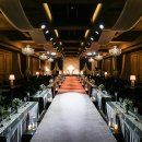 글로리홀(Glory Hall)