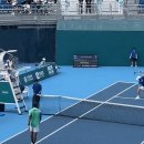 아시안게임 테니스 권순우 탈락 후 테니스채 박살내고 악수거절...gif 이미지