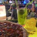 라라펍 | 전주 신시가지 분위기 좋은 펍 추천 [로드무비]에서 칵테일&amp;페퍼로니피자 후기