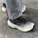 뉴발란스경산점 이미지