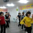 라인댄스 초급반 이미지