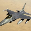베스트셀러 전투기 F-16 파이팅팰콘 이미지
