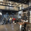 S bike Rider's coffee shop | 두바이 이색 오토바이 카페, ‘Caferidercustom 카페 라이더’