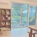 어느 작가의 방 이미지