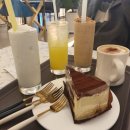 화이트카페블랙라운지 이미지