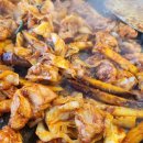 통나무아일랜드 | 춘천 철판 닭갈비 원조 통나무집닭갈비 본점 우동사리 볶음밥 조합 추천