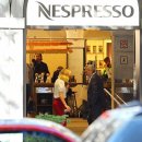 네스프레소 광고 촬영중인 조지 클루니 &amp; 브리 라슨 이미지