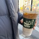 갑-240 | 우지커피 딥카페라떼 후기ㅣ숙성우유 라떼, 매장은 가성비 갑·배달은 비추(칼로리·당)