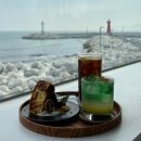 브로니 | 부산 청사포 카페 브로니 “내돈내산” 오션뷰 자리잡은 후기