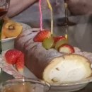 (주)곰할인마트 | 코스트코 12월 할인 보이면 무조건 사야하는 추천 우유크림롤케이크 의류 크리스마스 오너먼트