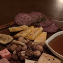 4196 | 회기역 술집 바이브 재방문 치즈플레이트 카미카제 후기 경희대 칵테일바 데이트