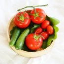 여성 유명인이 오이-방울토마토 휴대하는 이유…체중에 변화가? 이미지