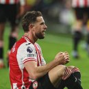 헨더슨 브렌트포드 소속 마수걸이골 이후 조타 세리머니 이미지