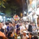 여행자 거리 혹은 맥주 거리라 불리는 호안키엠 타히엔 스트리트 풍경 이미지