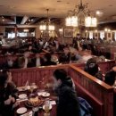 옥토버하우스 이미지