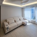 더벤티천안풍세수자인점 | 풍세한양수자인 : 24평거실이 넓어보이는 4인용 무빙소파와 세라믹식탁