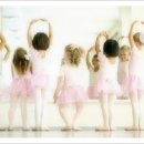 유아 스트레칭 발레 이미지