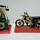 옛날 미니어처 오토바이 전화기 브렌디 빈티지 명품 브렌디 위스키 모형 이미지