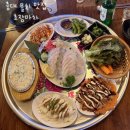 사창가스 | <물회> 제철 해산물로 신선한 물회를 세트로 즐길 수 있는 충대 맛집 초장 마차 방문 후기