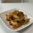 제육볶음 1만원, 이 가격 실화냐?…2000원으로 만드는 법 이미지