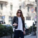 화이트안경 이미지