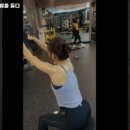 덤벨을들다 이미지