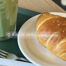 카페타이니하우스 | 전주 카페 | 전주 버스터미널 근처 카페 | 우리밀 100%로 만든 소금빵이 맛있는 카페 :: 타이니하우스
