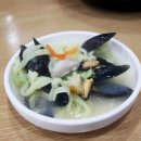 항아리 칼국수 보쌈 이미지