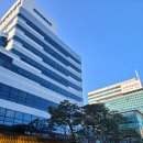 정휘문화 | 핼퍼봇들에게도 감정이? 뮤지컬 어쩌면 해피엔딩 정휘 박진주 페어 관람 후기 : 두산아트센터 연강홀