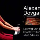 Alexandra Dovgan performs Beethoven's piano sonata Les Adieux. 이미지