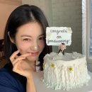 10년만에 졸업한 신예은 인스타 이미지