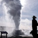 The Castle Geyser (캐슬 간헐천) erupts 이미지