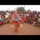 화려한 복장과 불가사의한 몸동작의 아프리카 토속 춤 ‘자울리’ 이미지