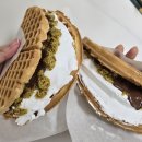 더리터(군산흥남점) | 군산 카페일리터 두바이 누텔라 생크림 와플 리뷰♡