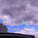 보스휘트니스 주차장에서 바라본 구름 이미지