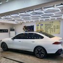 제이비(JB) 이미지