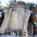 자장암 마애아미타여래삼존상 이미지