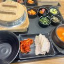 의성전통시장 입구 화장실 이미지